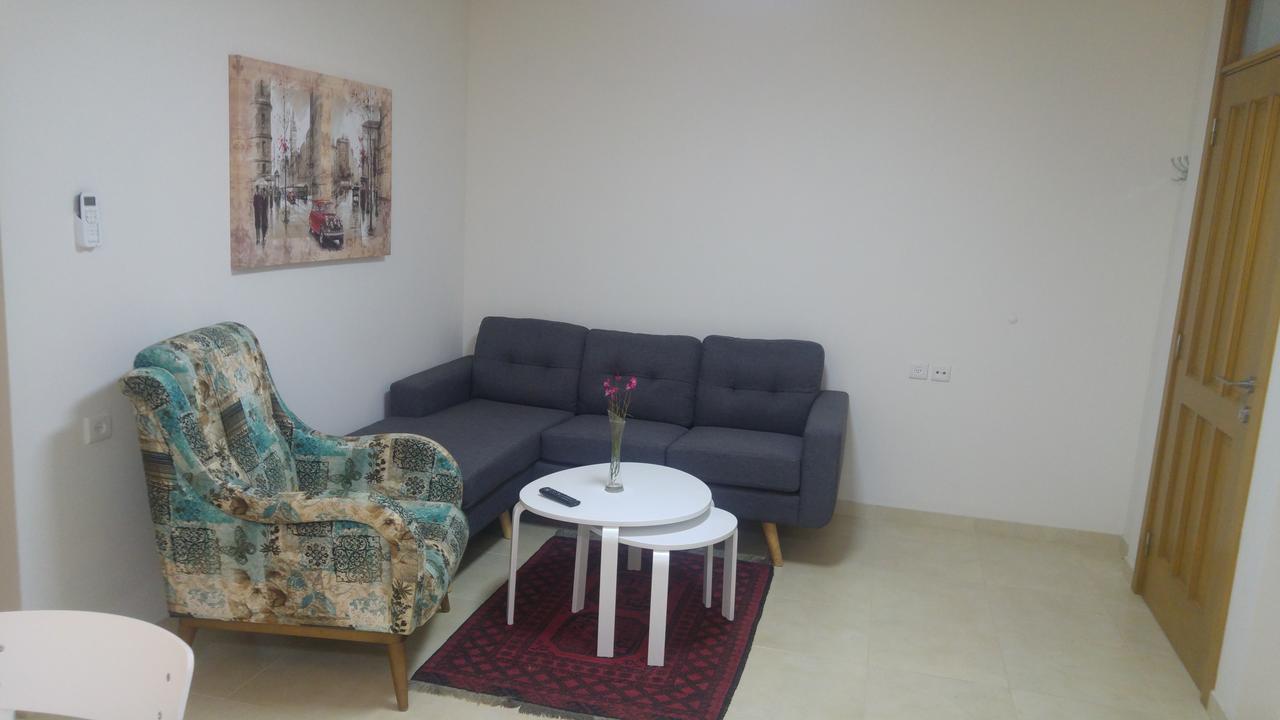 Sabba'S Apartment Кефар Сава Екстериор снимка
